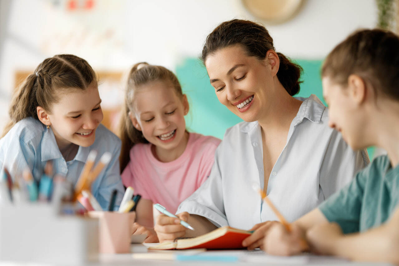 Учителей возьмут под защиту